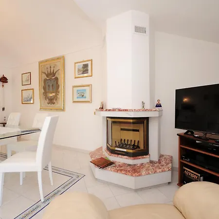 Donna Luisa 9 Amalfi Sea View - Free Parking بيت للعطل *
